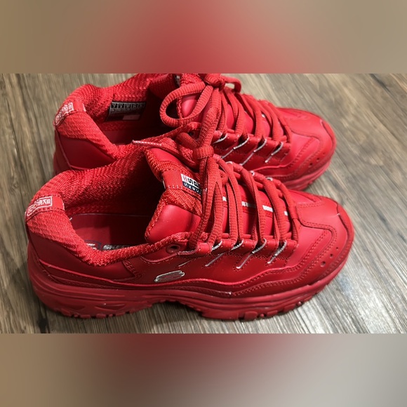 Sketchers red shoes for women - Picture 4 of 4